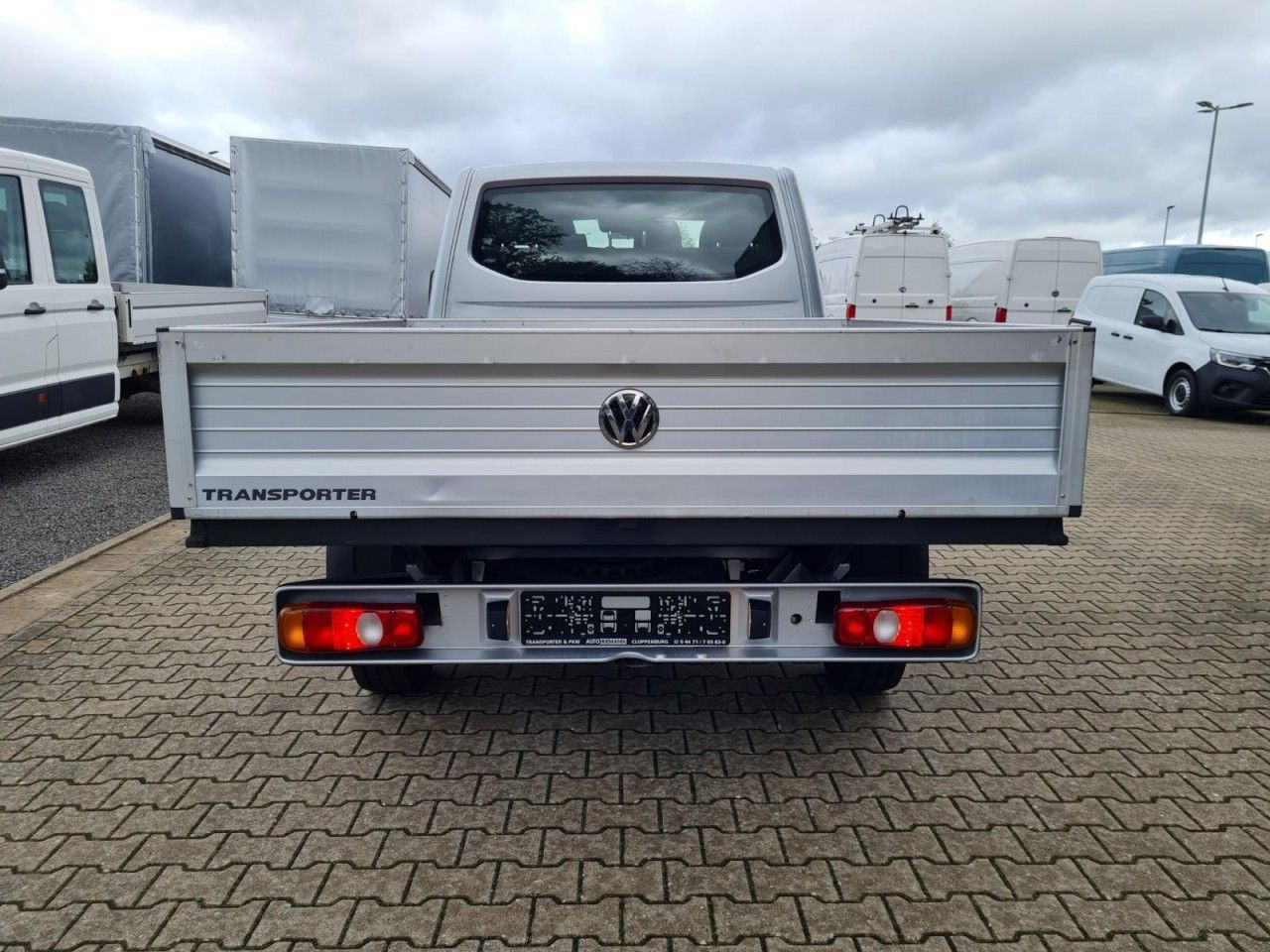 Volkswagen T6.1 Doka Pritsche Plane 6-Sitze Klima Komfort - Furgoneta con caja de lona, Furgoneta combi: foto 5 Volkswagen T6.1 Doka Pritsche Plane 6-Sitze Klima Komfort - Furgoneta con caja de lona, Furgoneta combi: foto 5