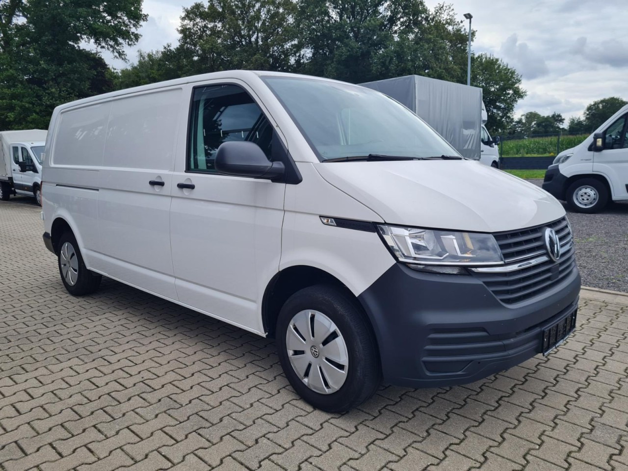 Volkswagen T6.1 Kasten TDi lang Flügeltüren KLIMA Verkleidungen - Furgoneta pequeña: foto 3 Volkswagen T6.1 Kasten TDi lang Flügeltüren KLIMA Verkleidungen - Furgoneta pequeña: foto 3