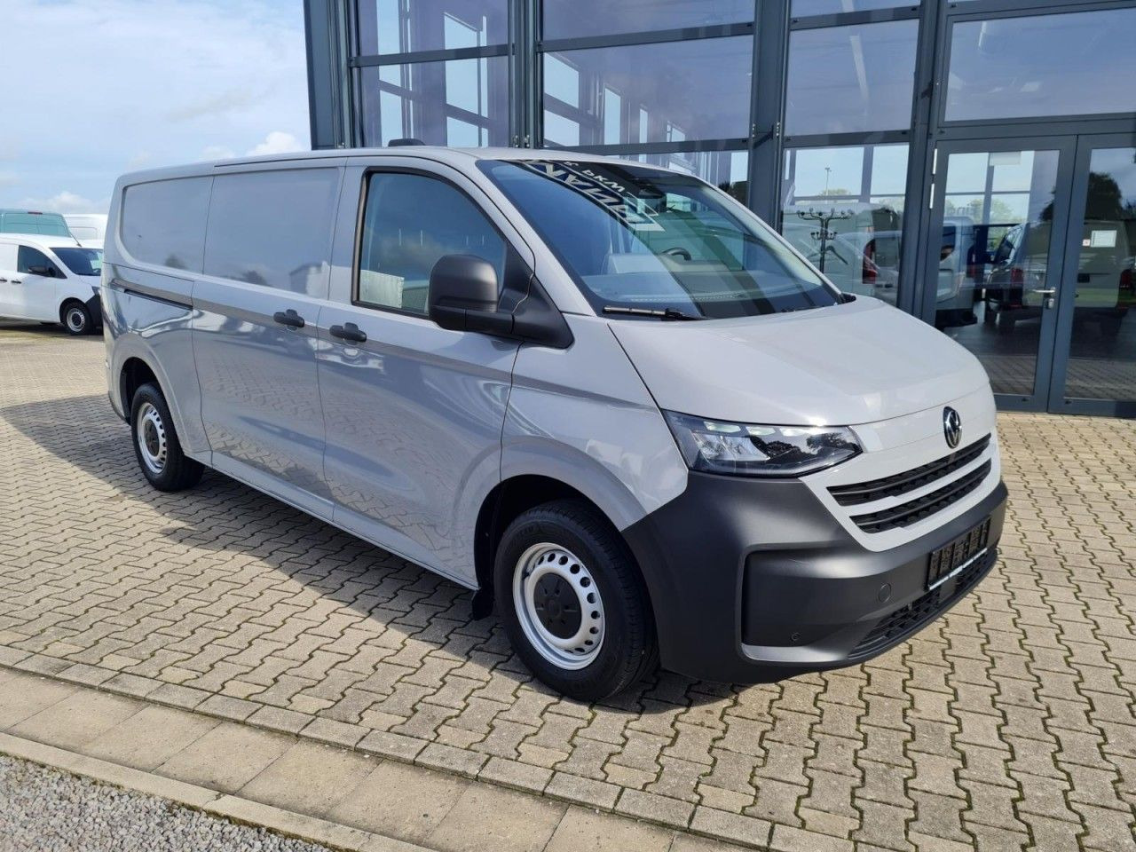 Volkswagen T7 Kasten TDI LR L2H1 LED KLIMA KAMERA TEMPOMAT - Furgoneta pequeña: foto 3 Volkswagen T7 Kasten TDI LR L2H1 LED KLIMA KAMERA TEMPOMAT - Furgoneta pequeña: foto 3