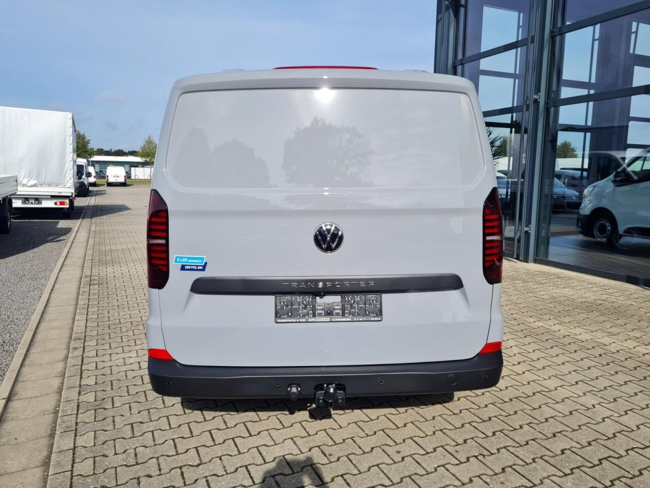 Volkswagen T7 Kasten TDI LR L2H1 LED KLIMA KAMERA TEMPOMAT - Furgoneta pequeña: foto 5 Volkswagen T7 Kasten TDI LR L2H1 LED KLIMA KAMERA TEMPOMAT - Furgoneta pequeña: foto 5