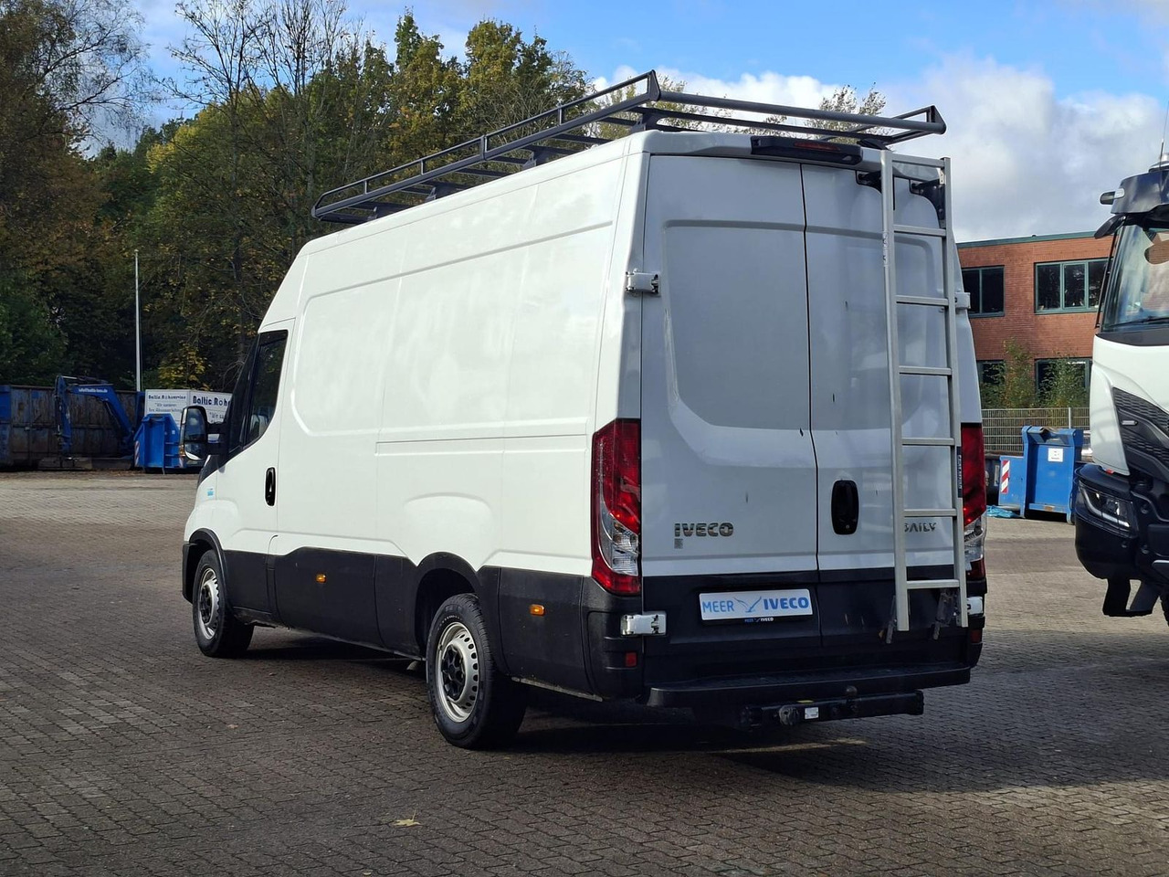 Iveco Daily 35S14EV Radio*Kamera*Regal*AHK*Dachgepäck - Furgón: foto 3 Iveco Daily 35S14EV Radio*Kamera*Regal*AHK*Dachgepäck - Furgón: foto 3