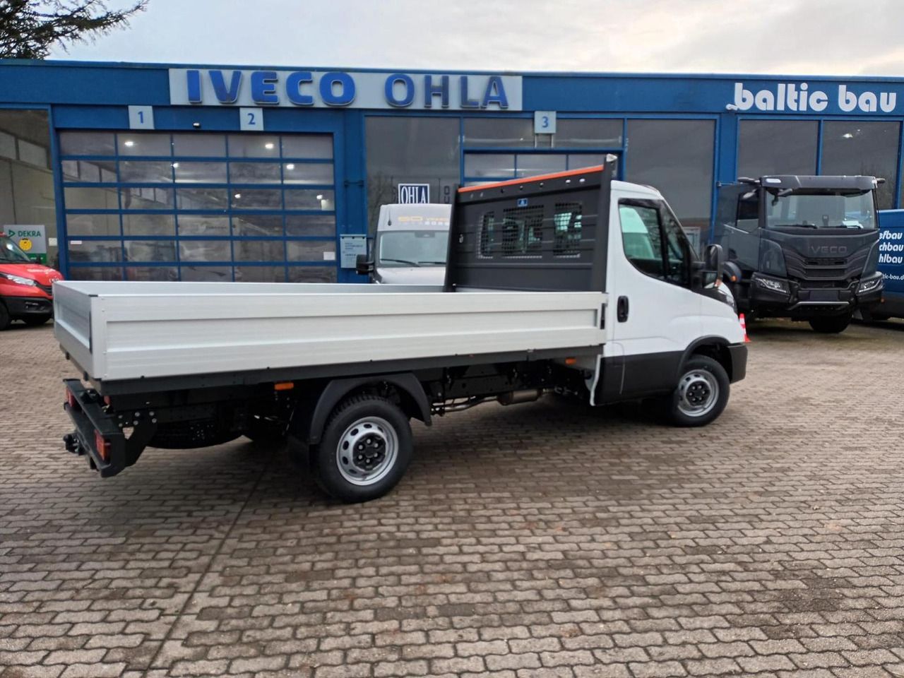 Iveco Daily 35S16H3.0Y *3,5m Pritsche*KLIMA*AHK*Radio* - Caja abierta furgoneta: foto 4 Iveco Daily 35S16H3.0Y *3,5m Pritsche*KLIMA*AHK*Radio* - Caja abierta furgoneta: foto 4