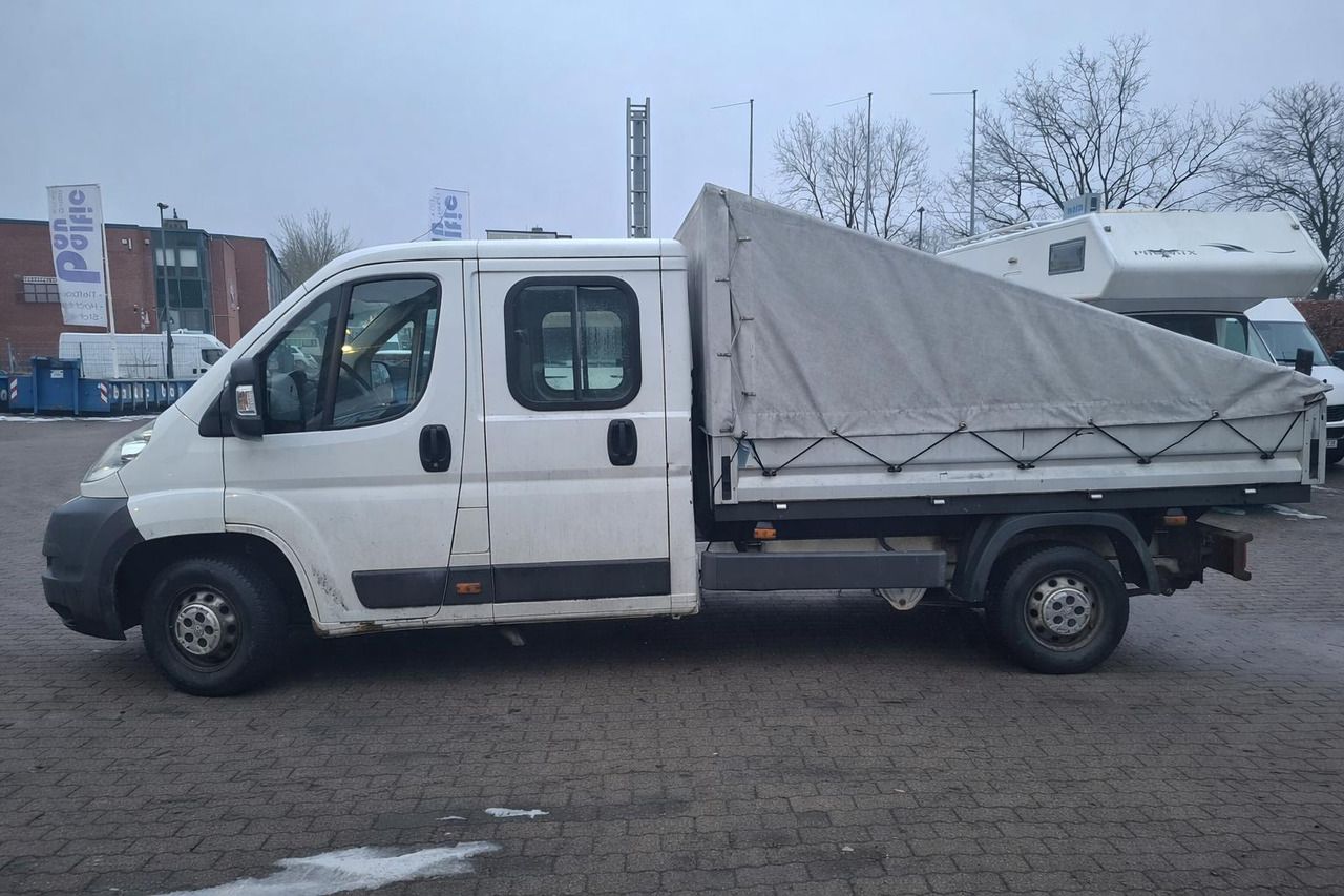 Peugeot Boxer 2.2 Pritsche Plane DOKA*AHK*RADIO* - Furgoneta con caja de lona, Furgoneta combi: foto 2 Peugeot Boxer 2.2 Pritsche Plane DOKA*AHK*RADIO* - Furgoneta con caja de lona, Furgoneta combi: foto 2