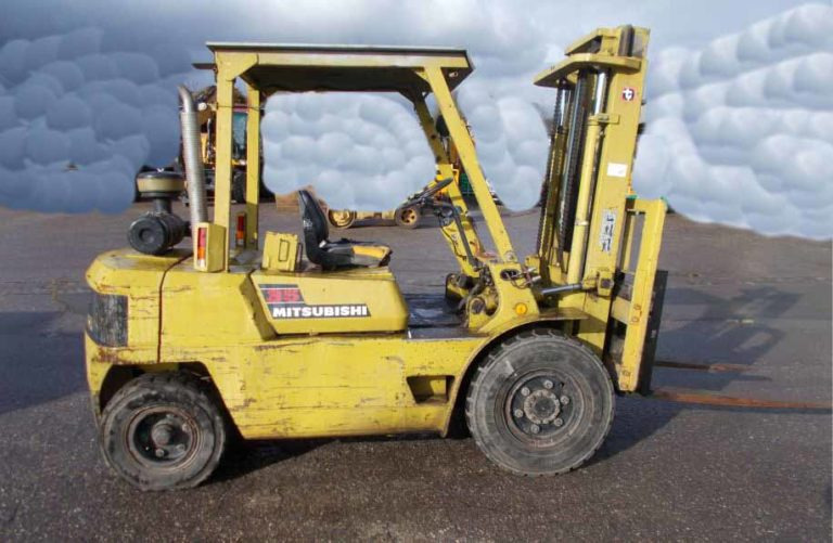 Mitsubishi FD35 T – fork lift / Gabelstapler - Carretilla elevadora diésel: foto 1 Mitsubishi FD35 T – fork lift / Gabelstapler - Carretilla elevadora diésel: foto 1