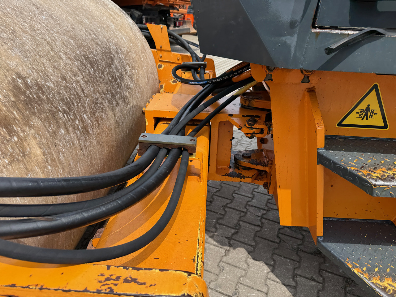 Compactador Bomag BW 213D-2 Walzenzug: foto 9