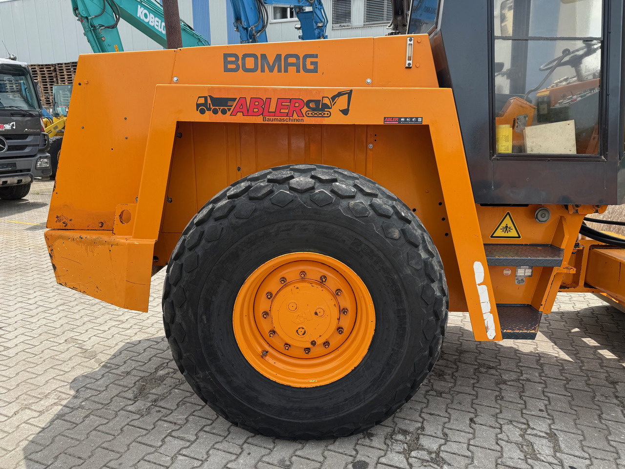 Compactador Bomag BW 213D-2 Walzenzug: foto 16