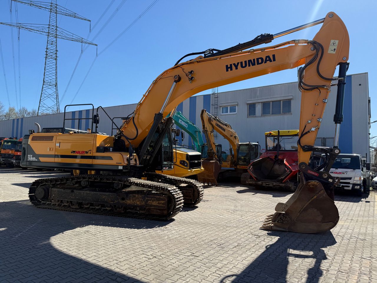 Hyundai HX 380 NL Kettenbagger OQ80 VOLL - Excavadora: foto 3 Hyundai HX 380 NL Kettenbagger OQ80 VOLL - Excavadora: foto 3