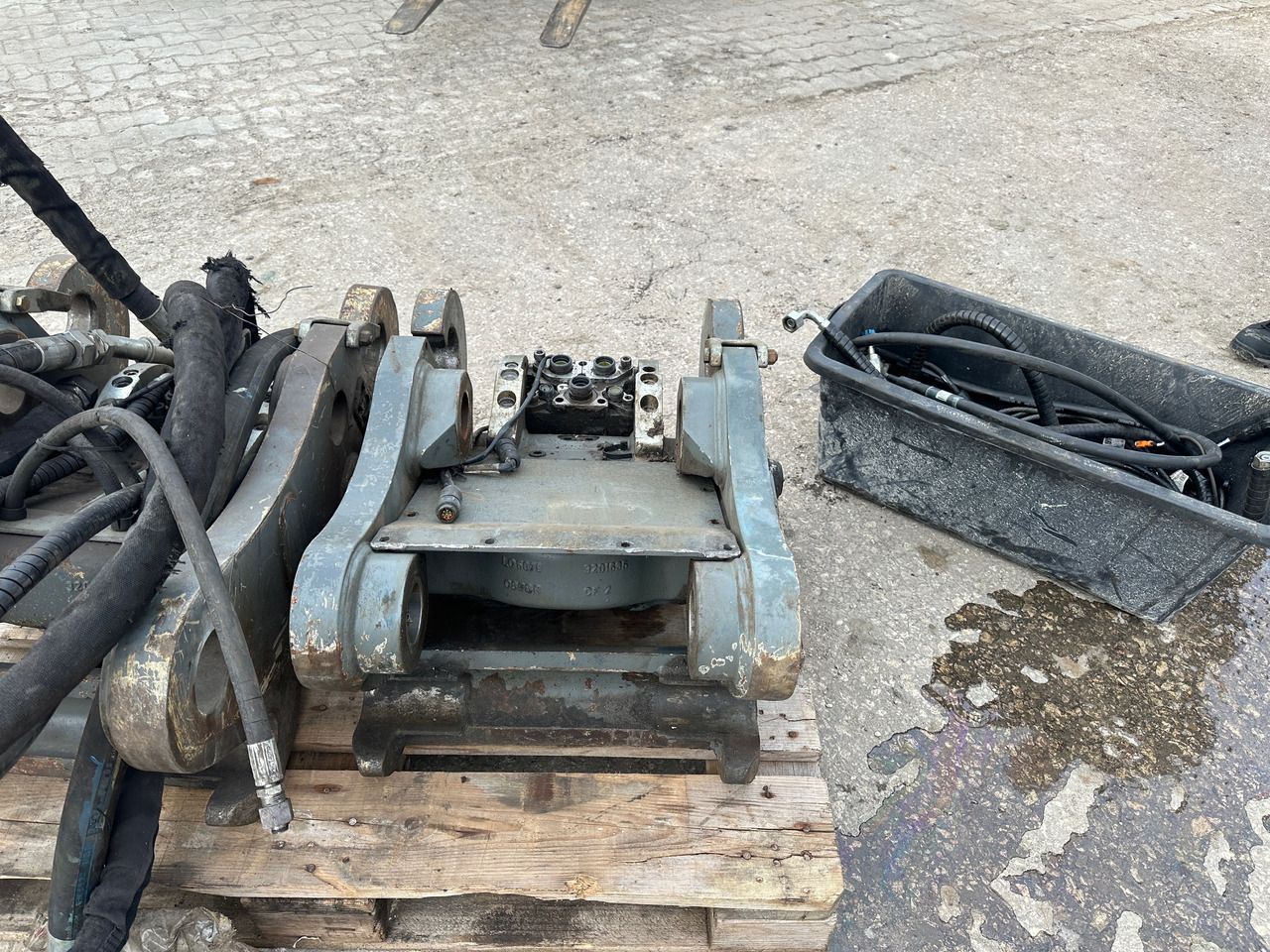 Likufix Liebherr SWA48 Schnellwechsler Vollhydraulisch - Acoplamiento rápido: foto 4 Likufix Liebherr SWA48 Schnellwechsler Vollhydraulisch - Acoplamiento rápido: foto 4