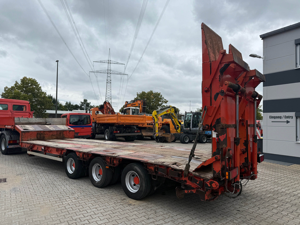 Müller Mitteltal TS3 Tieflader Auflieger mit hydr. Rampen - Góndola rebajadas semirremolque: foto 5 Müller Mitteltal TS3 Tieflader Auflieger mit hydr. Rampen - Góndola rebajadas semirremolque: foto 5