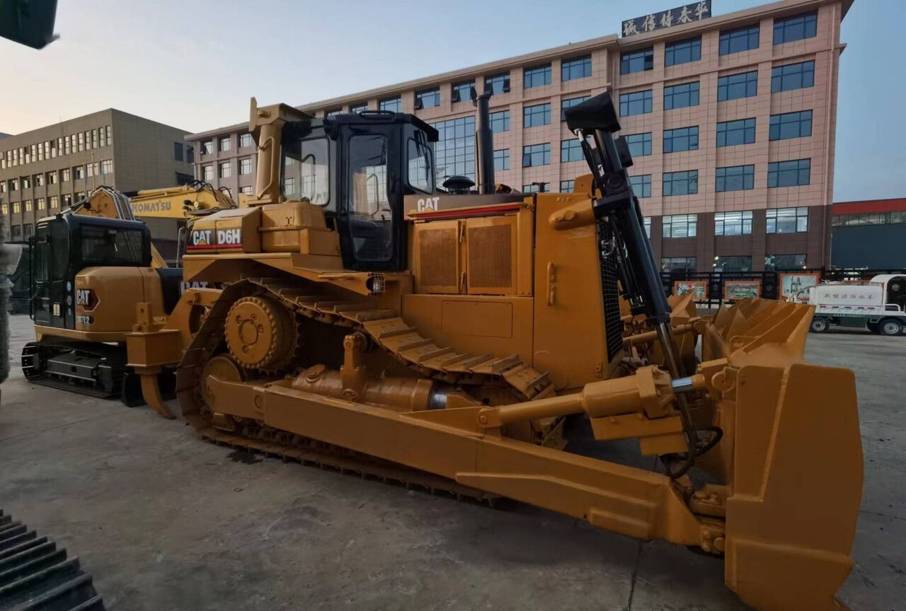 CAT D6H - Bulldozer: foto 4 CAT D6H - Bulldozer: foto 4
