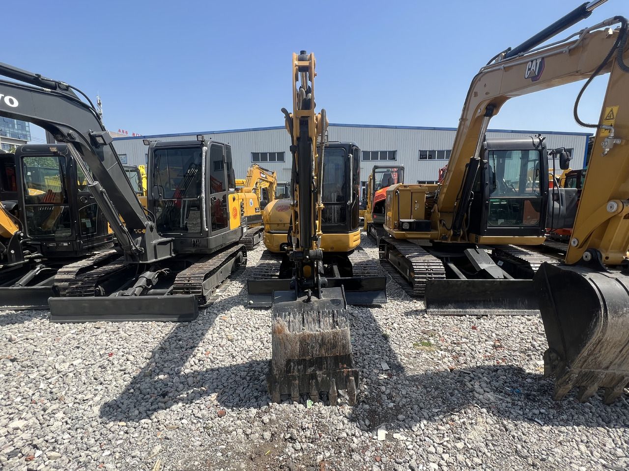 Miniexcavadora CATERPILLAR 304CR: foto 10 Miniexcavadora CATERPILLAR 304CR: foto 10
