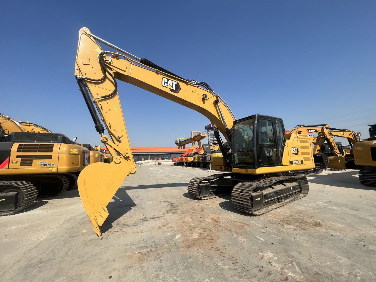 CATERPILLAR 320GC - Excavadora: foto 1 CATERPILLAR 320GC - Excavadora: foto 1