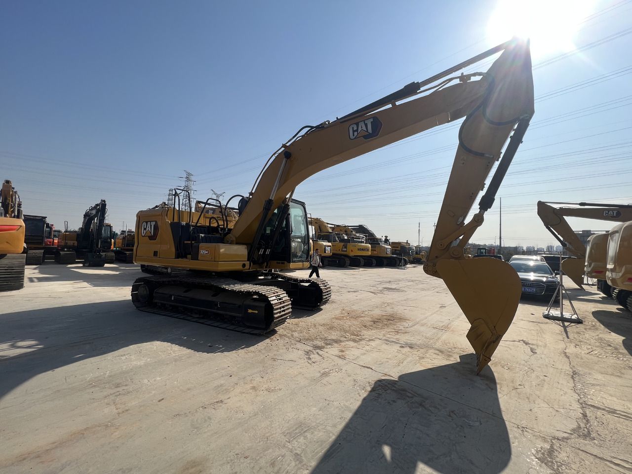 CATERPILLAR 320GC - Excavadora: foto 5 CATERPILLAR 320GC - Excavadora: foto 5