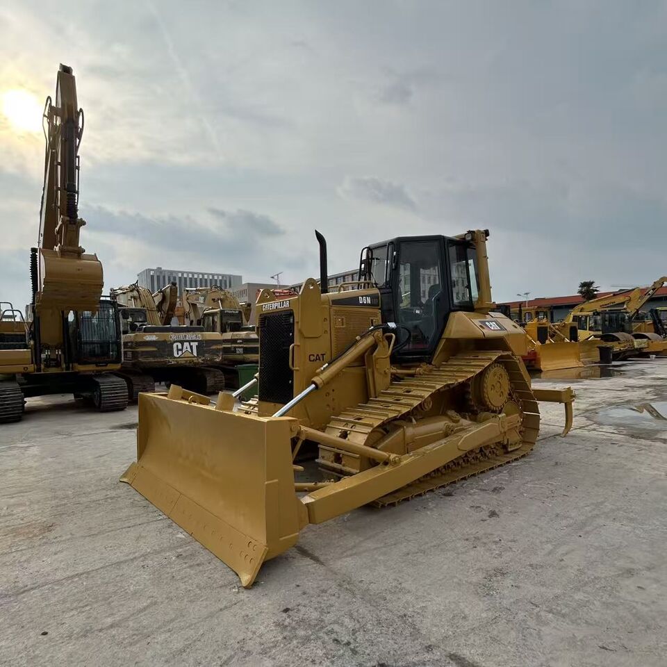 CATERPILLAR D6N - Bulldozer: foto 2 CATERPILLAR D6N - Bulldozer: foto 2