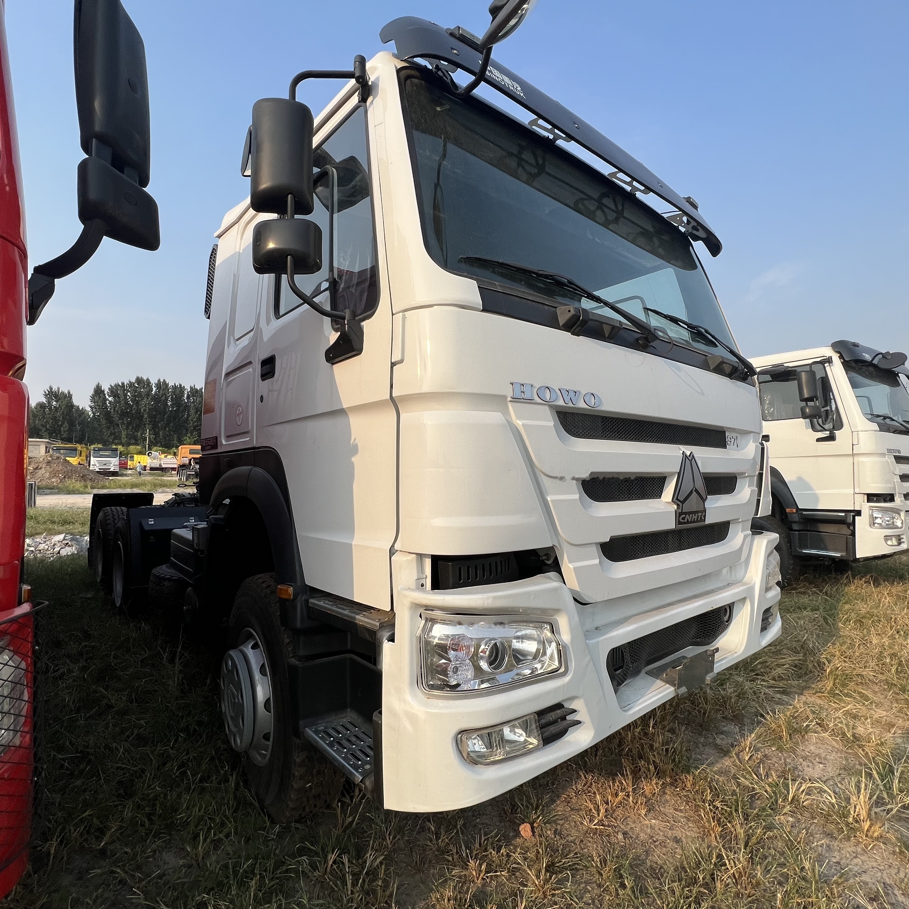 Sinotruk HOWO 371 Tractor - Cabeza tractora: foto 2 Sinotruk HOWO 371 Tractor - Cabeza tractora: foto 2