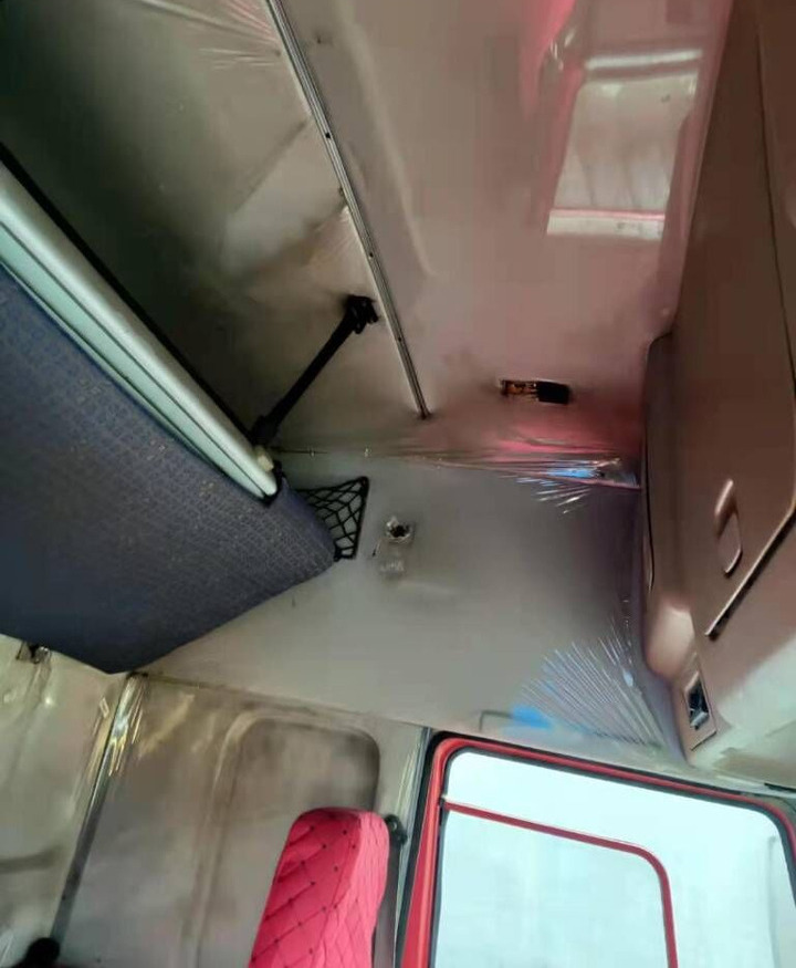 Portacontenedore/ Intercambiable camión Howo 8X4 Box Truck Box Van: foto 7
