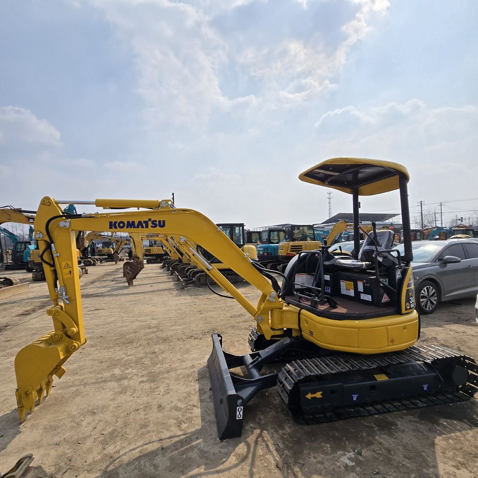 KOMATSU PC30 - Miniexcavadora: foto 2 KOMATSU PC30 - Miniexcavadora: foto 2