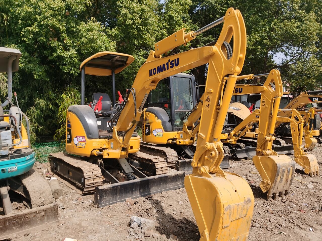 Komatsu PC35MR - Excavadora de cadenas: foto 2 Komatsu PC35MR - Excavadora de cadenas: foto 2