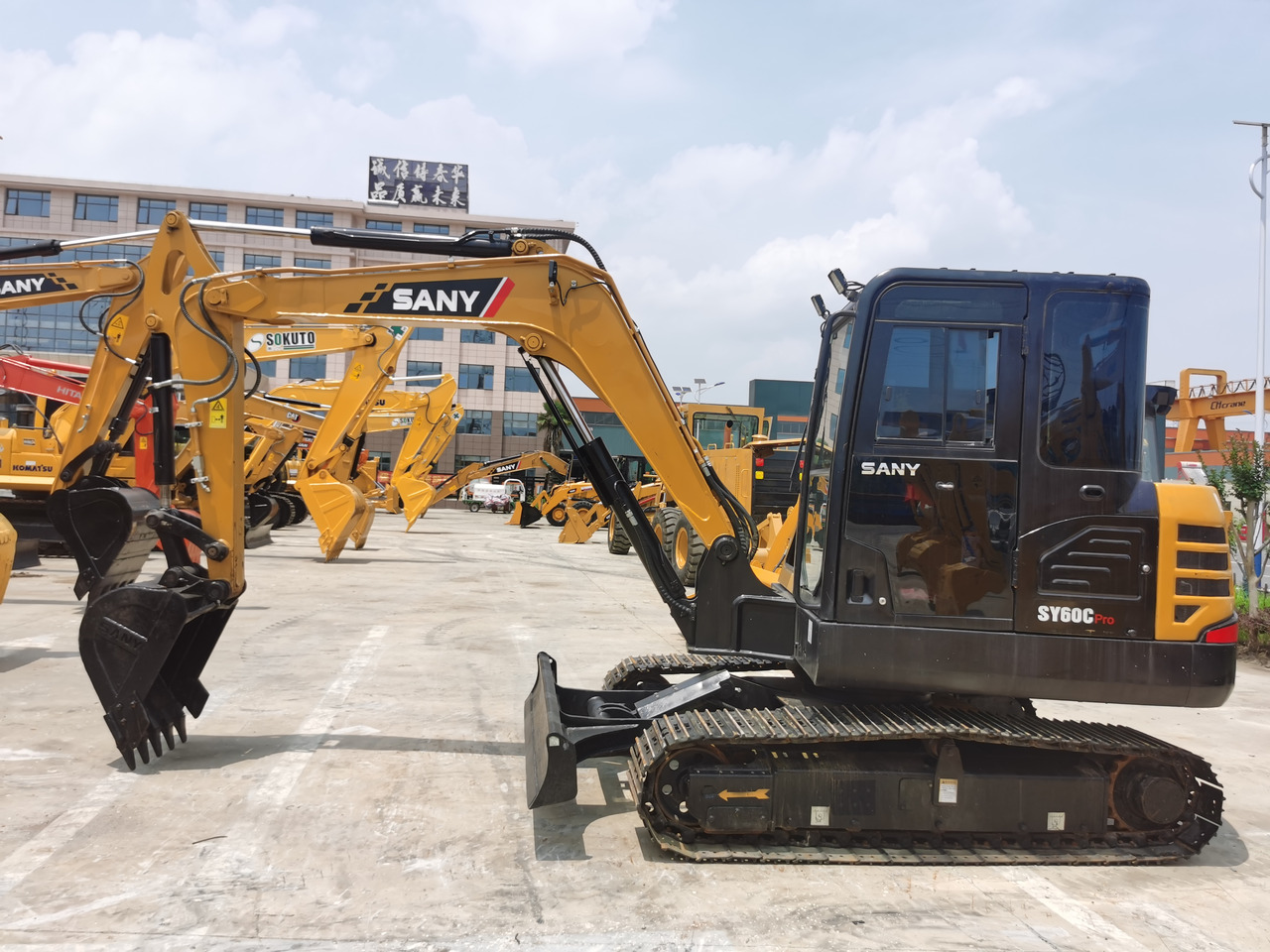 SANY SY60C - Miniexcavadora: foto 3 SANY SY60C - Miniexcavadora: foto 3