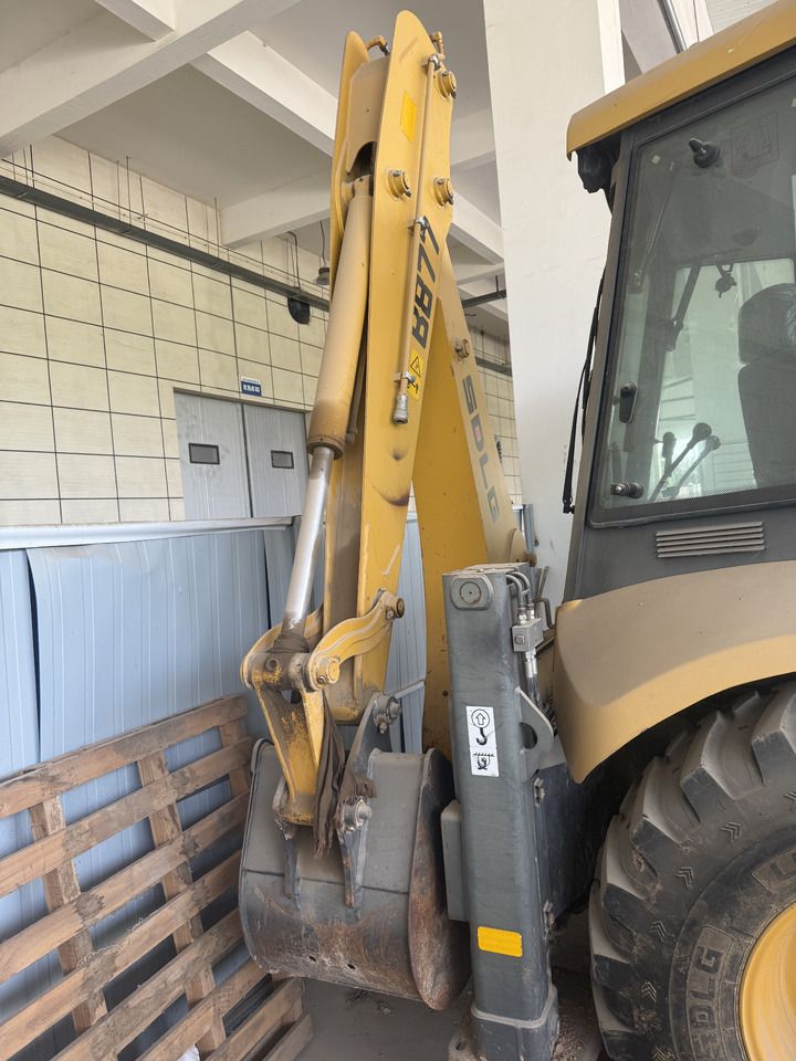 SDLG B877 - Retroexcavadora: foto 4 SDLG B877 - Retroexcavadora: foto 4