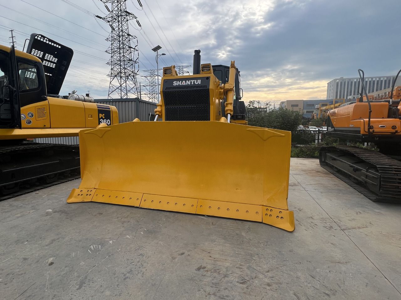 SHANTUI SD32 - Bulldozer: foto 4 SHANTUI SD32 - Bulldozer: foto 4