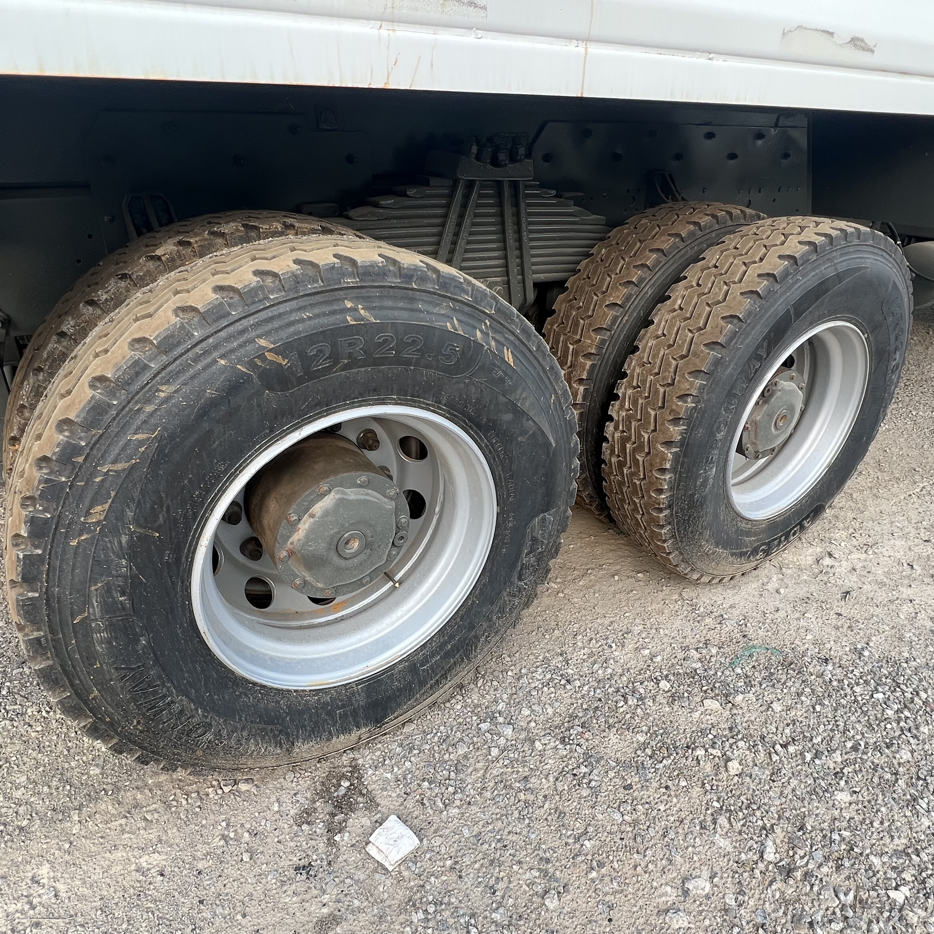 Volquete camión Sinotruk HOWO 371 6*4 Dump truck: foto 8