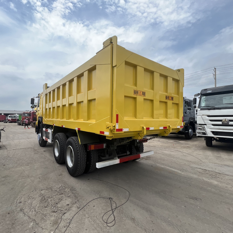 Sinotruk HOWO 371 - Minidumper: foto 2 Sinotruk HOWO 371 - Minidumper: foto 2