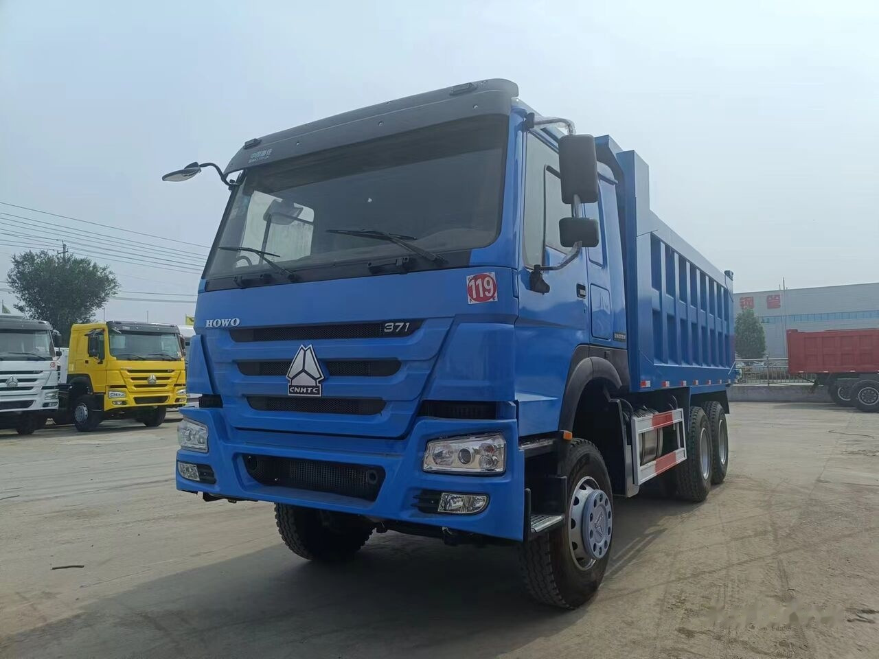 Sinotruk HOWO 6x4 - Volquete camión: foto 2 Sinotruk HOWO 6x4 - Volquete camión: foto 2