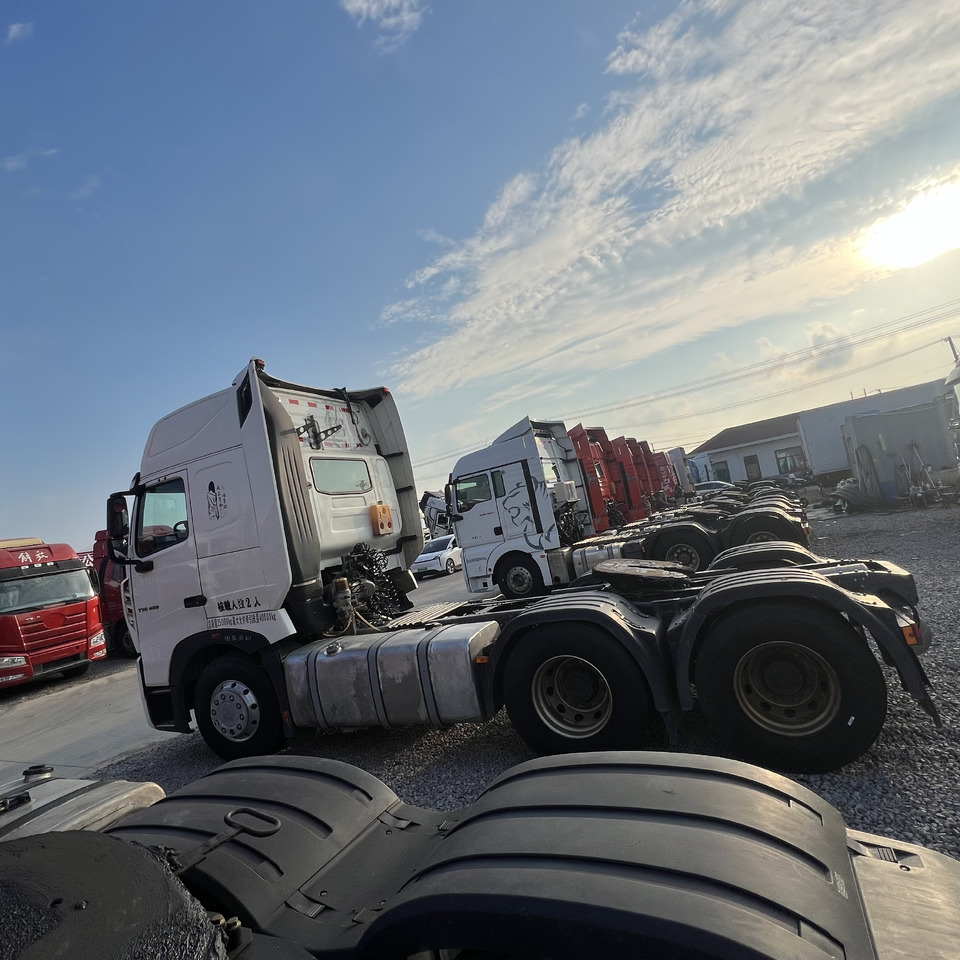 Sinotruk HOWO T7H480 Tractor - Minidumper: foto 4 Sinotruk HOWO T7H480 Tractor - Minidumper: foto 4