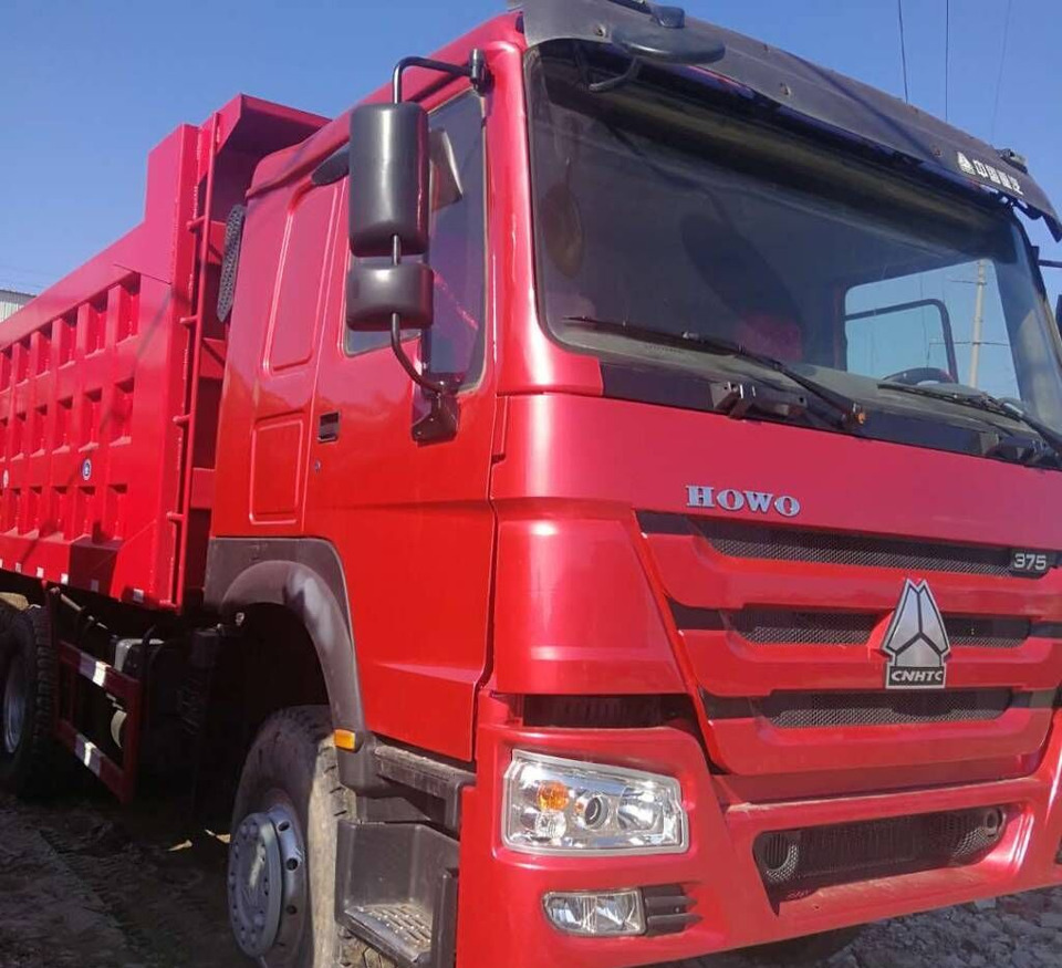 Sinotruk Howo Howo 6×4 - Volquete camión: foto 3 Sinotruk Howo Howo 6×4 - Volquete camión: foto 3