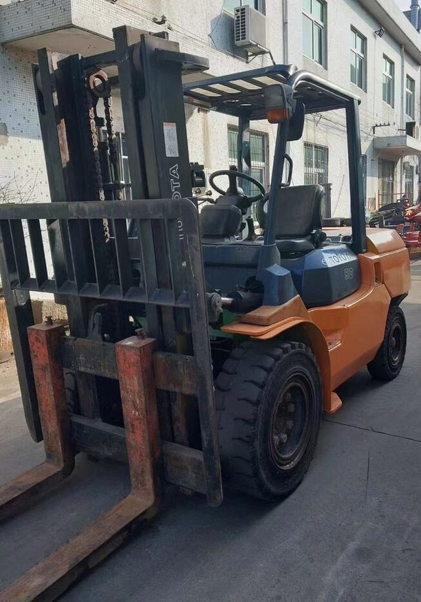 Toyota FD50 - Carretilla elevadora diésel: foto 3 Toyota FD50 - Carretilla elevadora diésel: foto 3