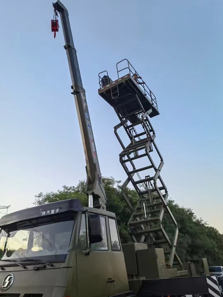 XCMG - Autogrúa: foto 1 XCMG - Autogrúa: foto 1