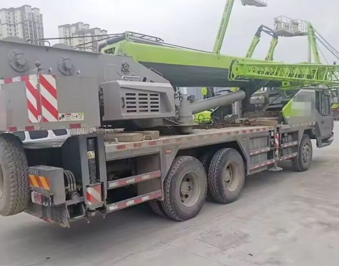 Zoomlion ZTC250-1 - Autogrúa: foto 3 Zoomlion ZTC250-1 - Autogrúa: foto 3