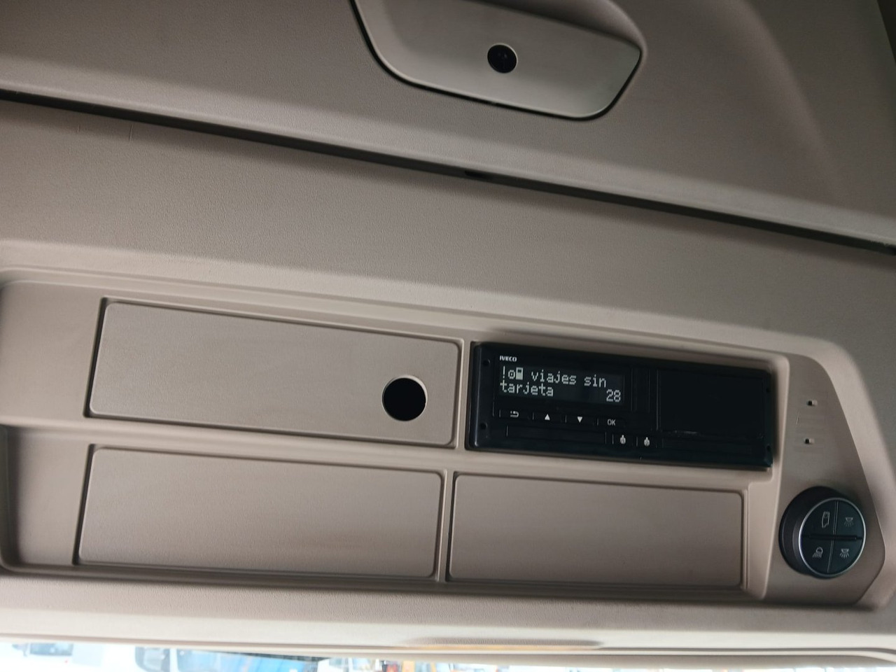Cabeza tractora Cabeza Tractora IVECO 480 AUTOMATICO CON INTARDER: foto 16 Cabeza tractora Cabeza Tractora IVECO 480 AUTOMATICO CON INTARDER: foto 16