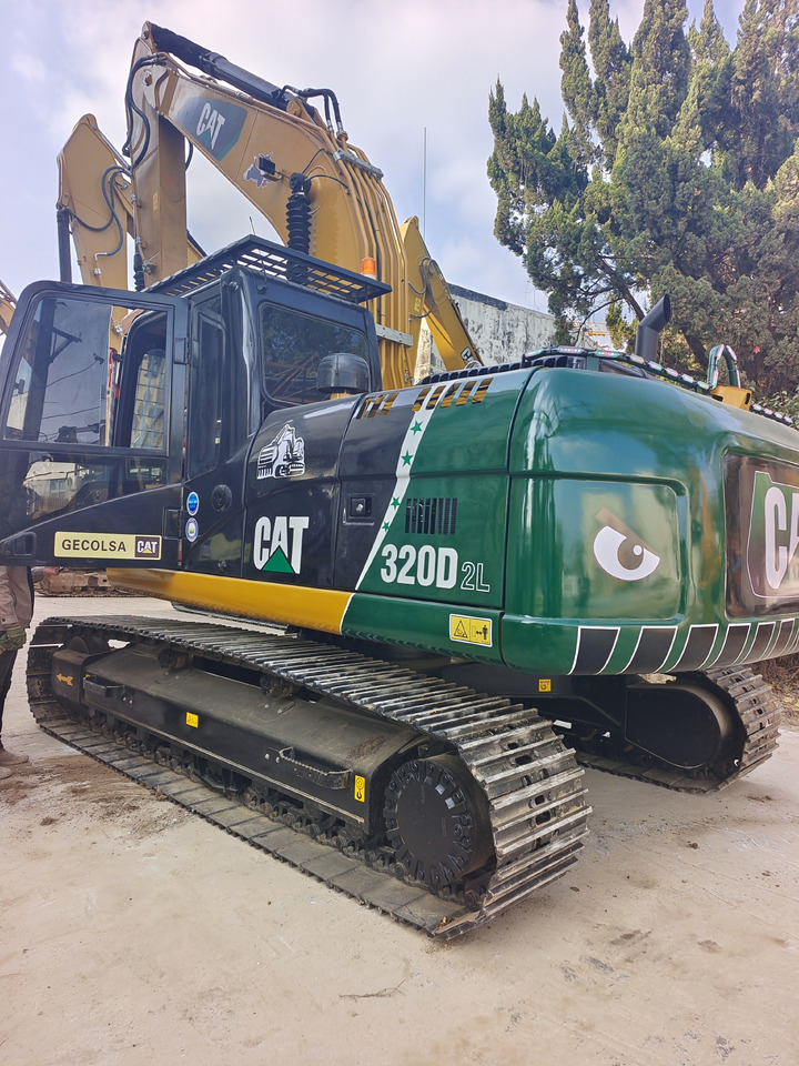 CAT 320D2L Customizable - Excavadora de cadenas: foto 1 CAT 320D2L Customizable - Excavadora de cadenas: foto 1
