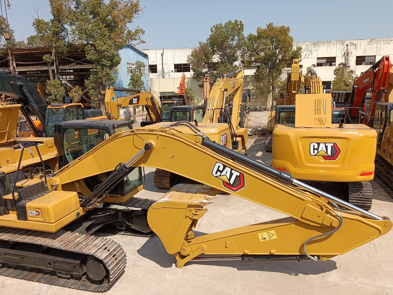 CATERPILLAR 320 GC CAT 320GC 323GC 336GC - Excavadora de cadenas: foto 5 CATERPILLAR 320 GC CAT 320GC 323GC 336GC - Excavadora de cadenas: foto 5