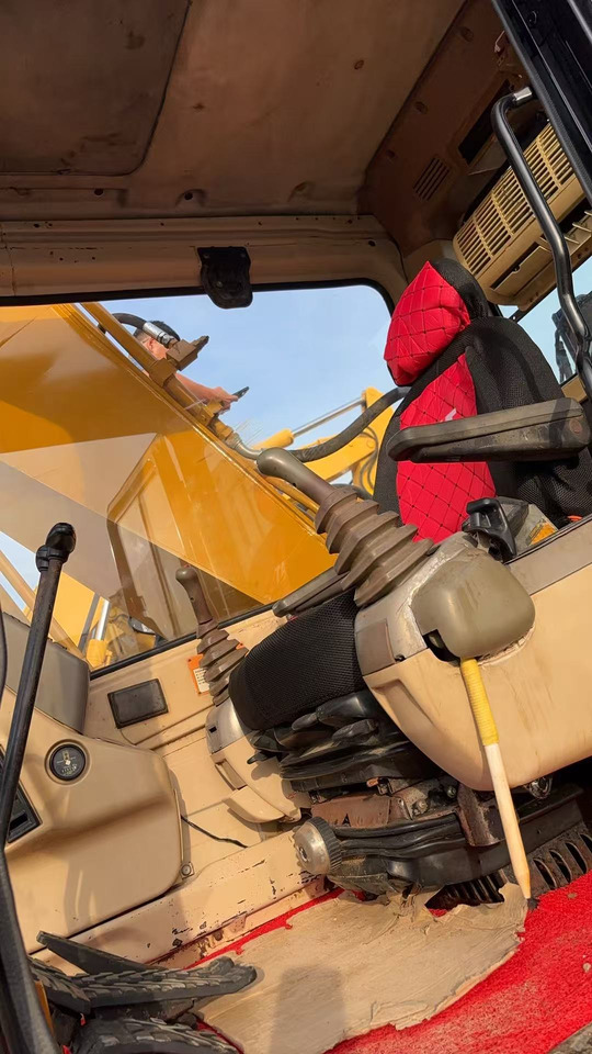 CATERPILLAR 320BL - Excavadora de cadenas: foto 2 CATERPILLAR 320BL - Excavadora de cadenas: foto 2