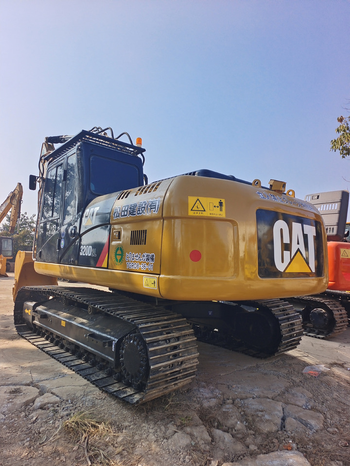 CATERPILLAR 320D2L - Excavadora de cadenas: foto 4 CATERPILLAR 320D2L - Excavadora de cadenas: foto 4