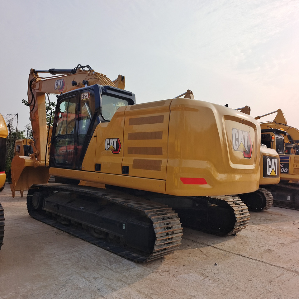 CATERPILLAR 323 New Generation Updated Cat 323 - Excavadora de cadenas: foto 2 CATERPILLAR 323 New Generation Updated Cat 323 - Excavadora de cadenas: foto 2
