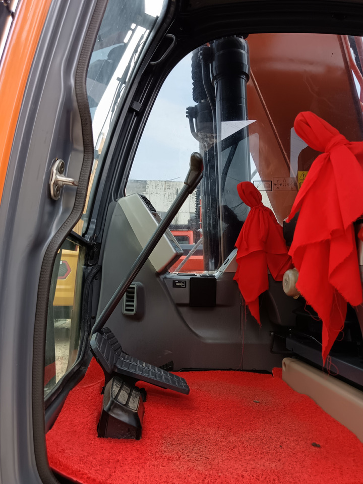 DOOSAN DX225 LC- 9C DX225LCA - Excavadora de cadenas: foto 5 DOOSAN DX225 LC- 9C DX225LCA - Excavadora de cadenas: foto 5