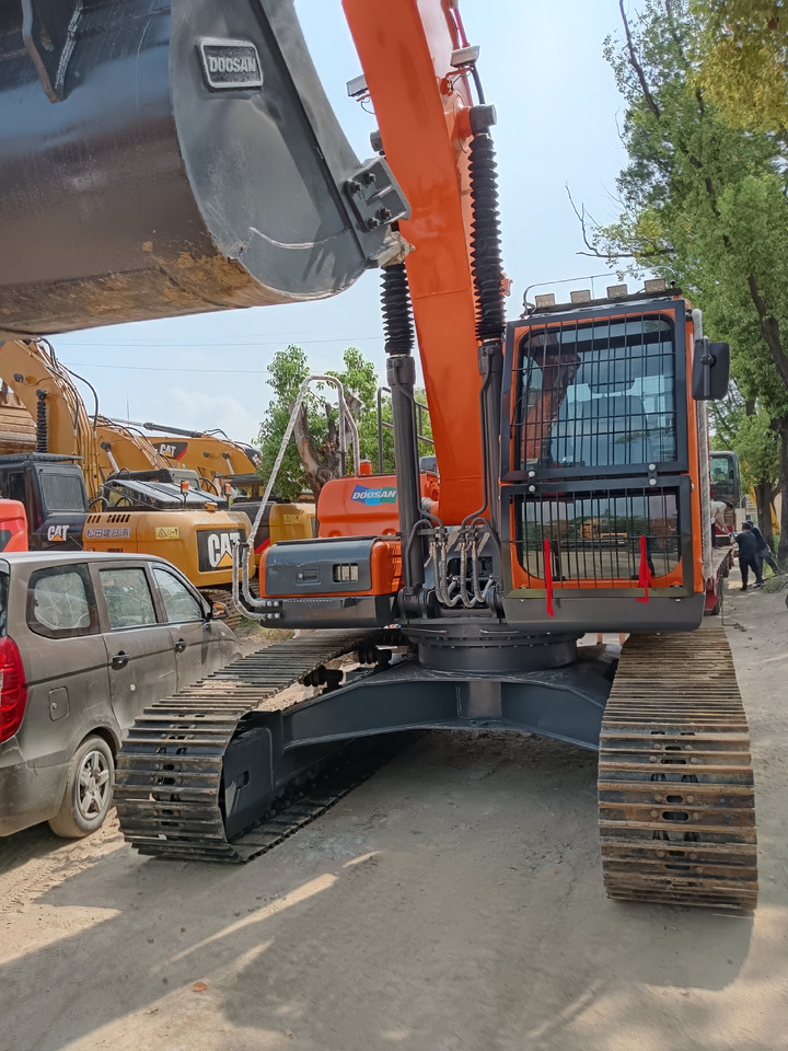 DOOSAN DX225 LC- 9C DX225LCA - Excavadora de cadenas: foto 4 DOOSAN DX225 LC- 9C DX225LCA - Excavadora de cadenas: foto 4