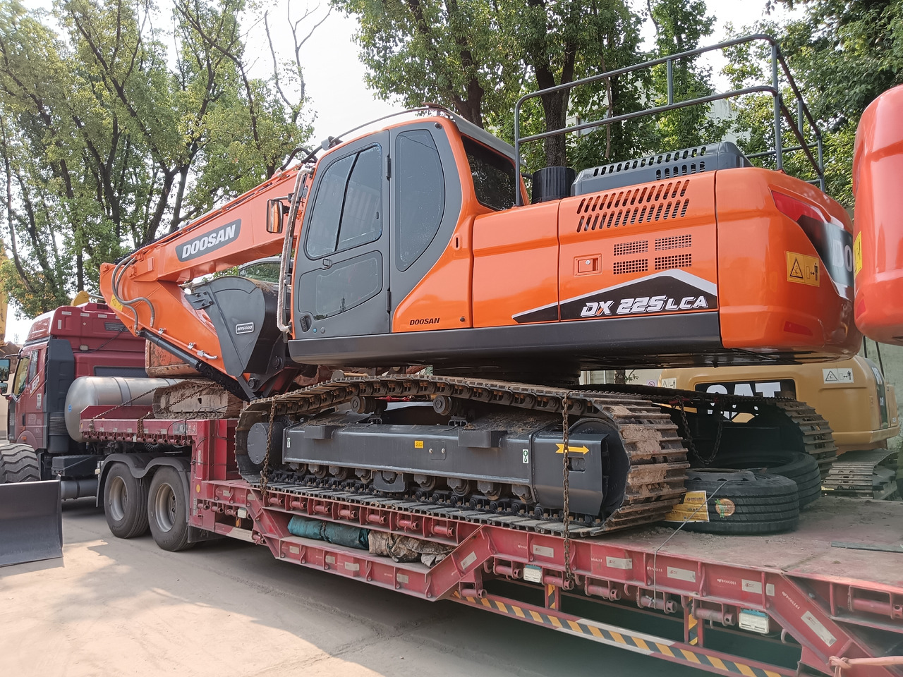 Excavadora de cadenas DOOSAN DX225 LC-9C LCA: foto 1