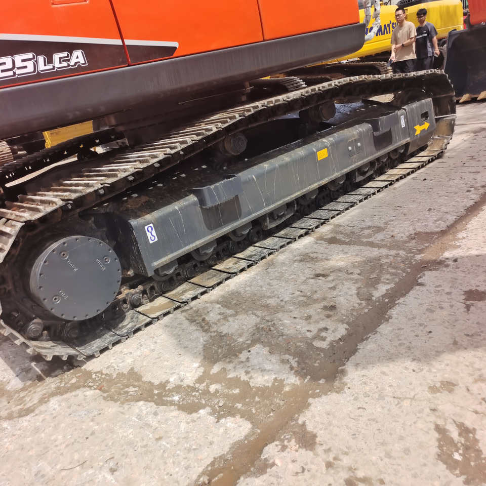 DOOSAN DX225LCA DX225 LC-9C - Excavadora de cadenas: foto 2 DOOSAN DX225LCA DX225 LC-9C - Excavadora de cadenas: foto 2