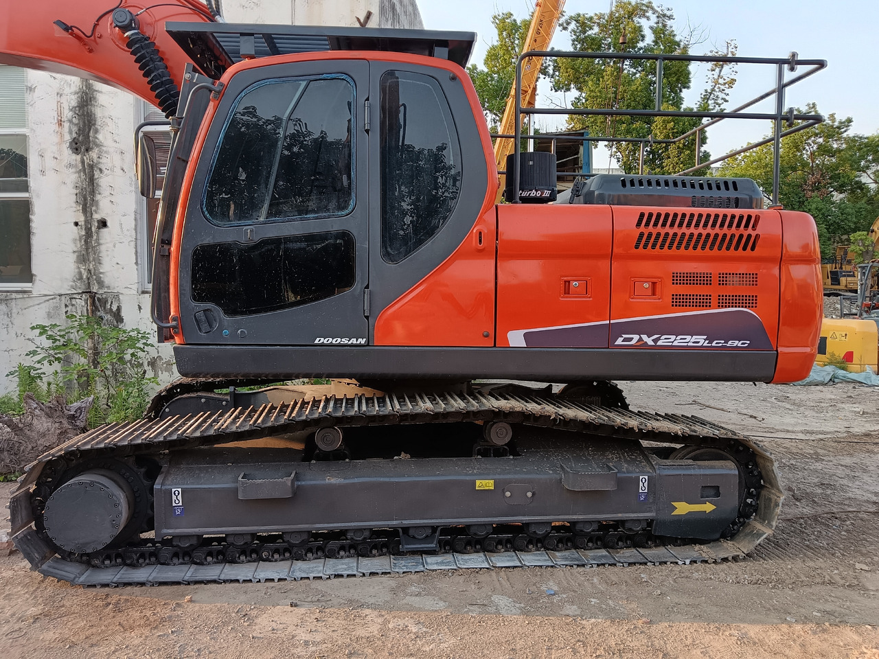 DOOSAN DX225LCA DX225 LC -9C - Excavadora de cadenas: foto 2 DOOSAN DX225LCA DX225 LC -9C - Excavadora de cadenas: foto 2