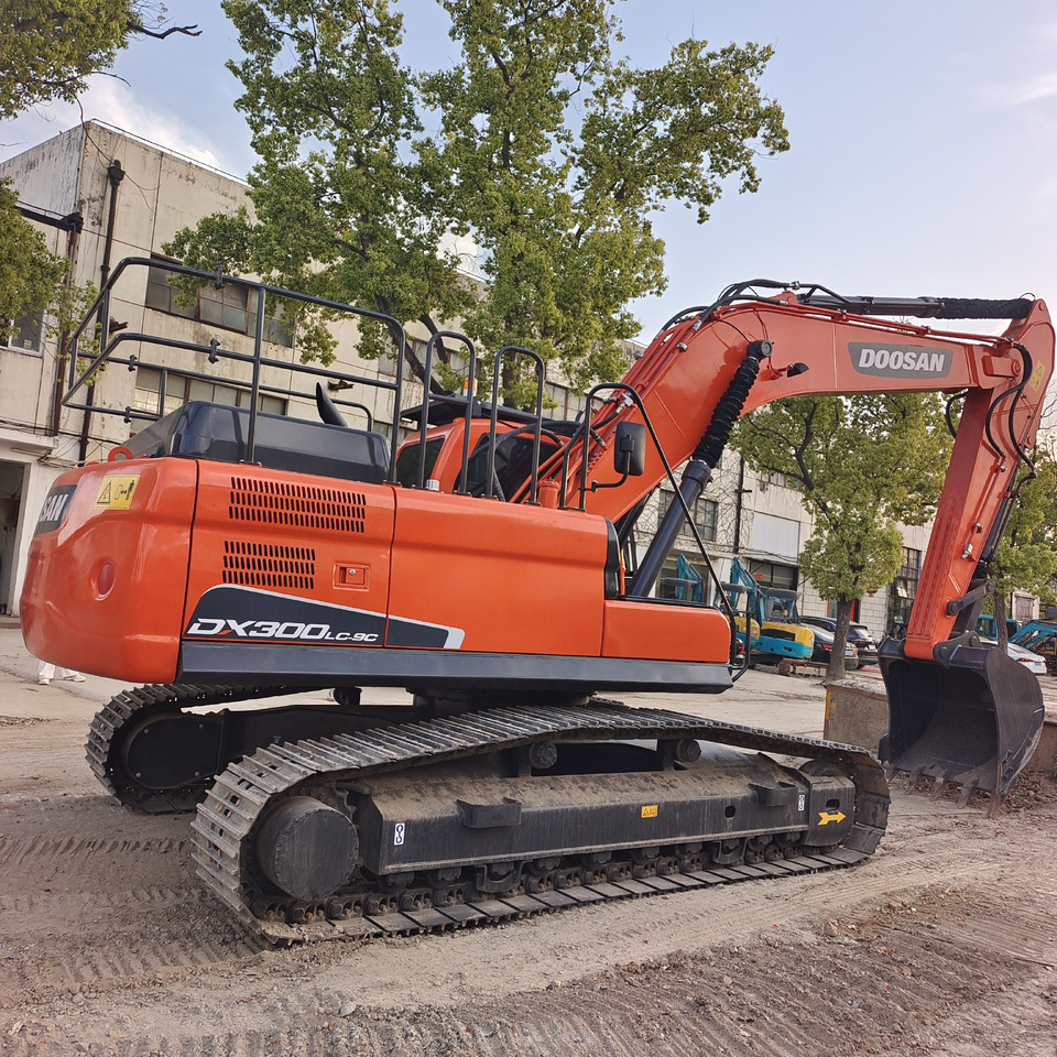 DOOSAN DX300LC-9C DX300LCA - Excavadora de cadenas: foto 1 DOOSAN DX300LC-9C DX300LCA - Excavadora de cadenas: foto 1