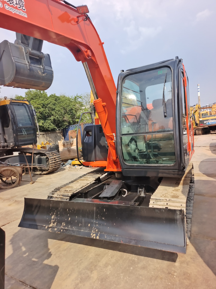 HITACHI ZX70 ZAXIS 70 - Miniexcavadora: foto 5 HITACHI ZX70 ZAXIS 70 - Miniexcavadora: foto 5