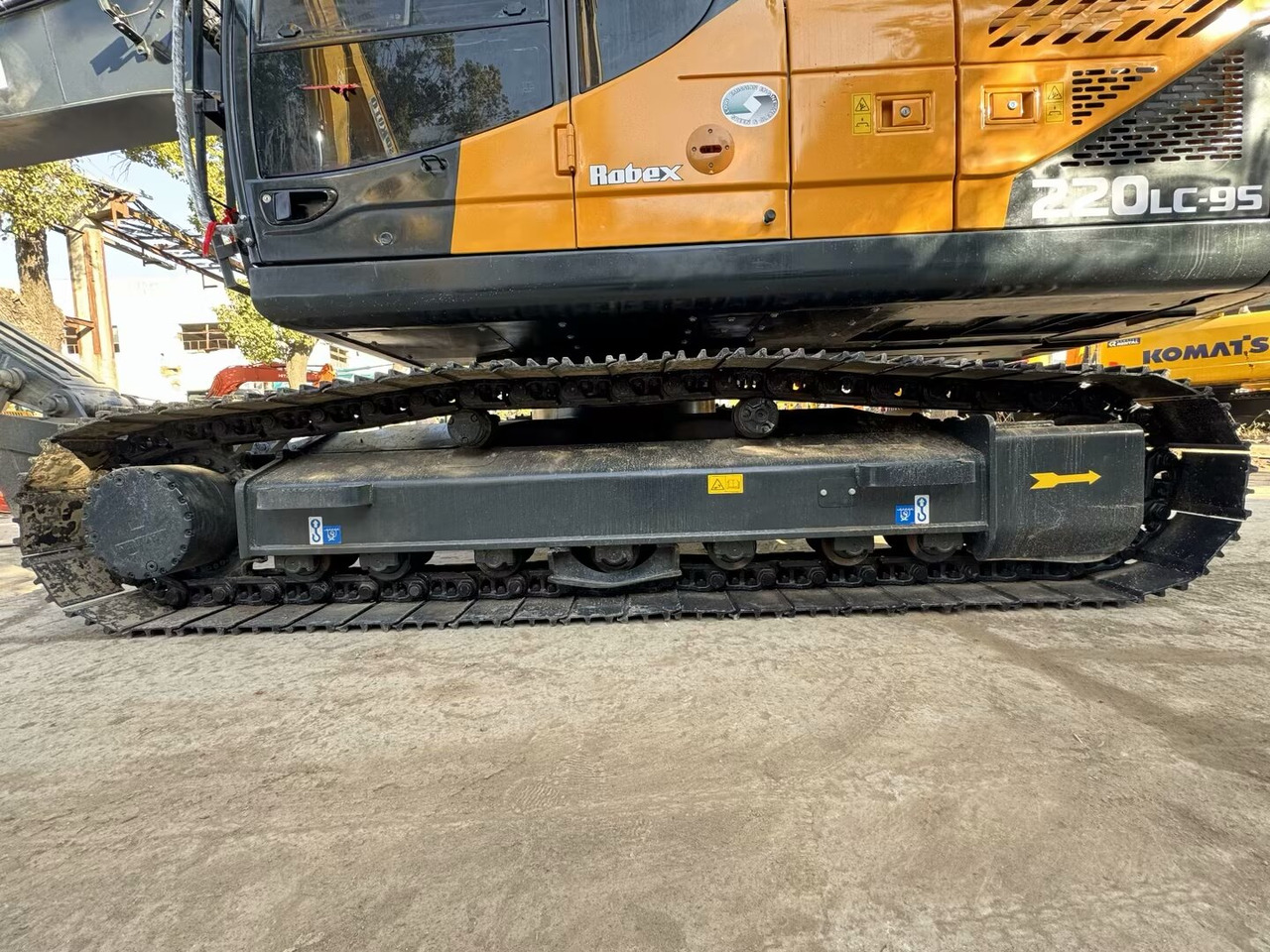 HYUNDAI 220LC - 9S 220LC-9T 305LC-9S 330LC-9S - Excavadora de cadenas: foto 5 HYUNDAI 220LC - 9S 220LC-9T 305LC-9S 330LC-9S - Excavadora de cadenas: foto 5