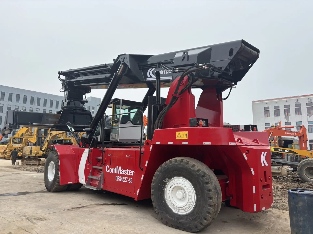 KALMAR DRS4527-S5 DRF450 DRD450 DRT450 - Carretilla para contenedores: foto 1 KALMAR DRS4527-S5 DRF450 DRD450 DRT450 - Carretilla para contenedores: foto 1