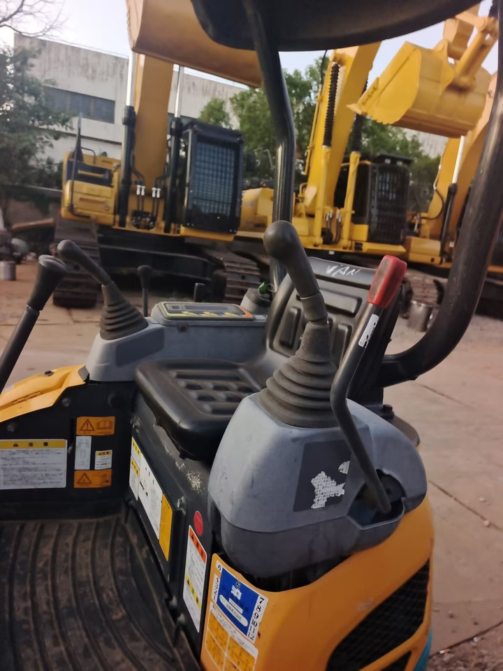 KUBOTA U17 - Miniexcavadora: foto 3 KUBOTA U17 - Miniexcavadora: foto 3