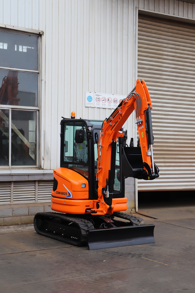 LONKING CDM6025 2.65 TON BRAND NEW - Miniexcavadora: foto 2 LONKING CDM6025 2.65 TON BRAND NEW - Miniexcavadora: foto 2